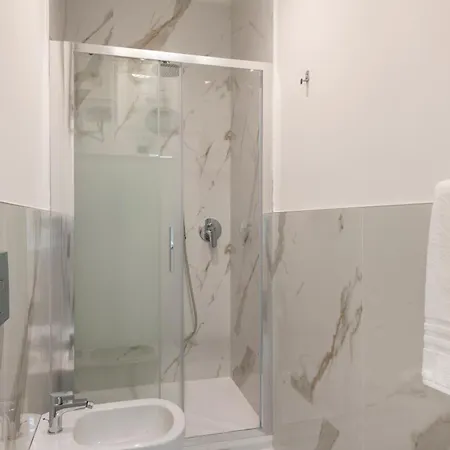Royal Duomo Apartment Milan